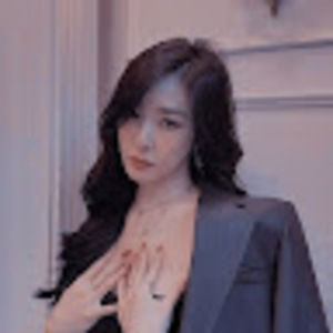 Meet your Posher, Moontiffany